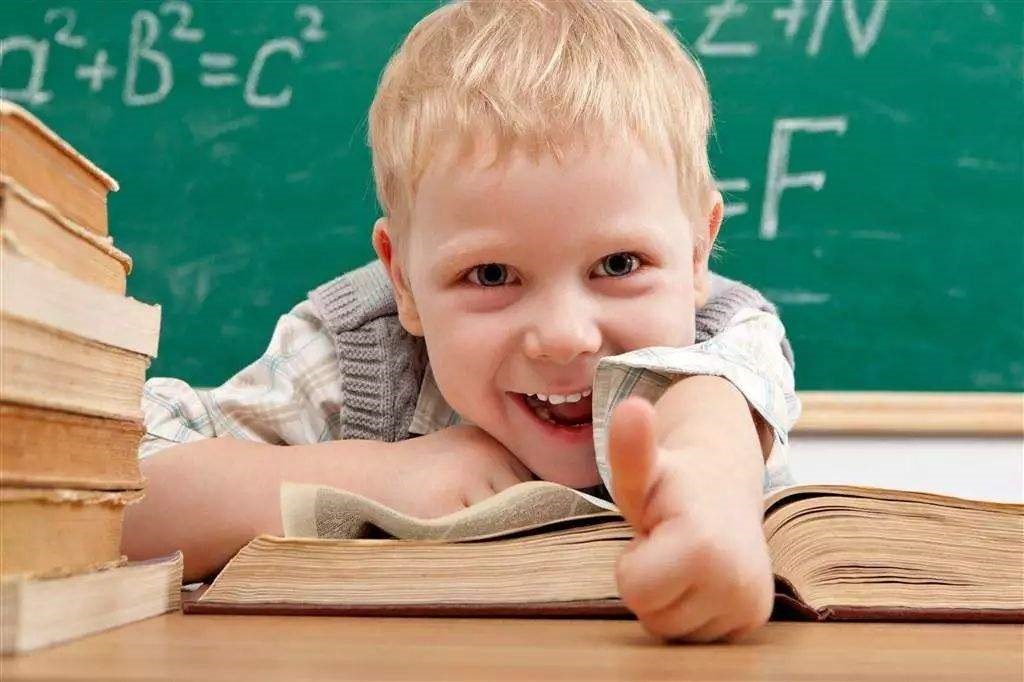 “自控力”是情商的主要內(nèi)容，如何培養(yǎng)孩子的高情商？
