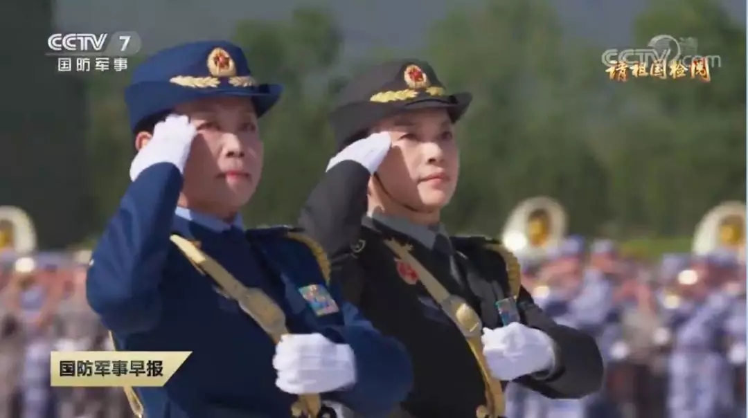 國(guó)慶大閱兵女將軍領(lǐng)隊(duì)，是她！