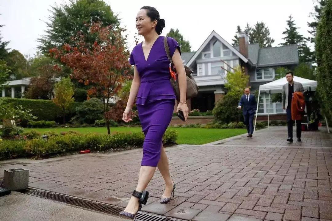 孟晚舟戴腳銬出庭，任正非輕松笑對：父母有多堅強，孩子就有多強大