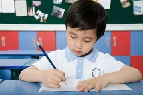 教育部：再不練字，孩子將無緣上大學(xué)?。ɡ蠋熮D(zhuǎn)給家長）