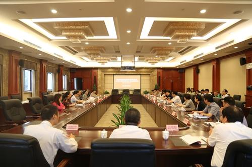 2020年，國(guó)務(wù)院教育督導(dǎo)辦將重點(diǎn)督導(dǎo)義務(wù)教育教師工資收入保障情況