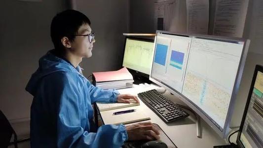 在特殊的學(xué)期里，畢業(yè)生們度過了一段特殊的科研時(shí)光
