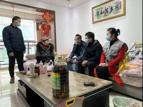 贊 | 慈善機構(gòu)聯(lián)合川越培訓(xùn)學(xué)校、博行開展捐資助學(xué)活動