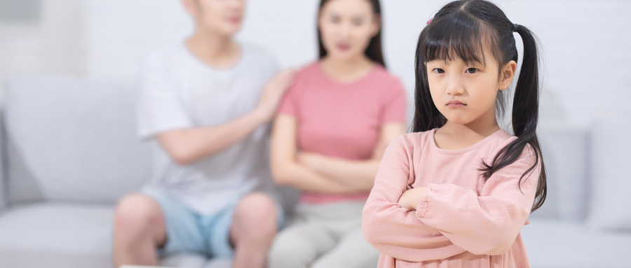 父母在這4件事上越“狠”，孩子將來越出色，可惜大部分家長都舍不得