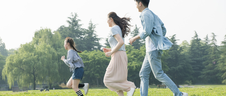 如何培養(yǎng)出快樂(lè)、溫暖、人格健全的孩子？