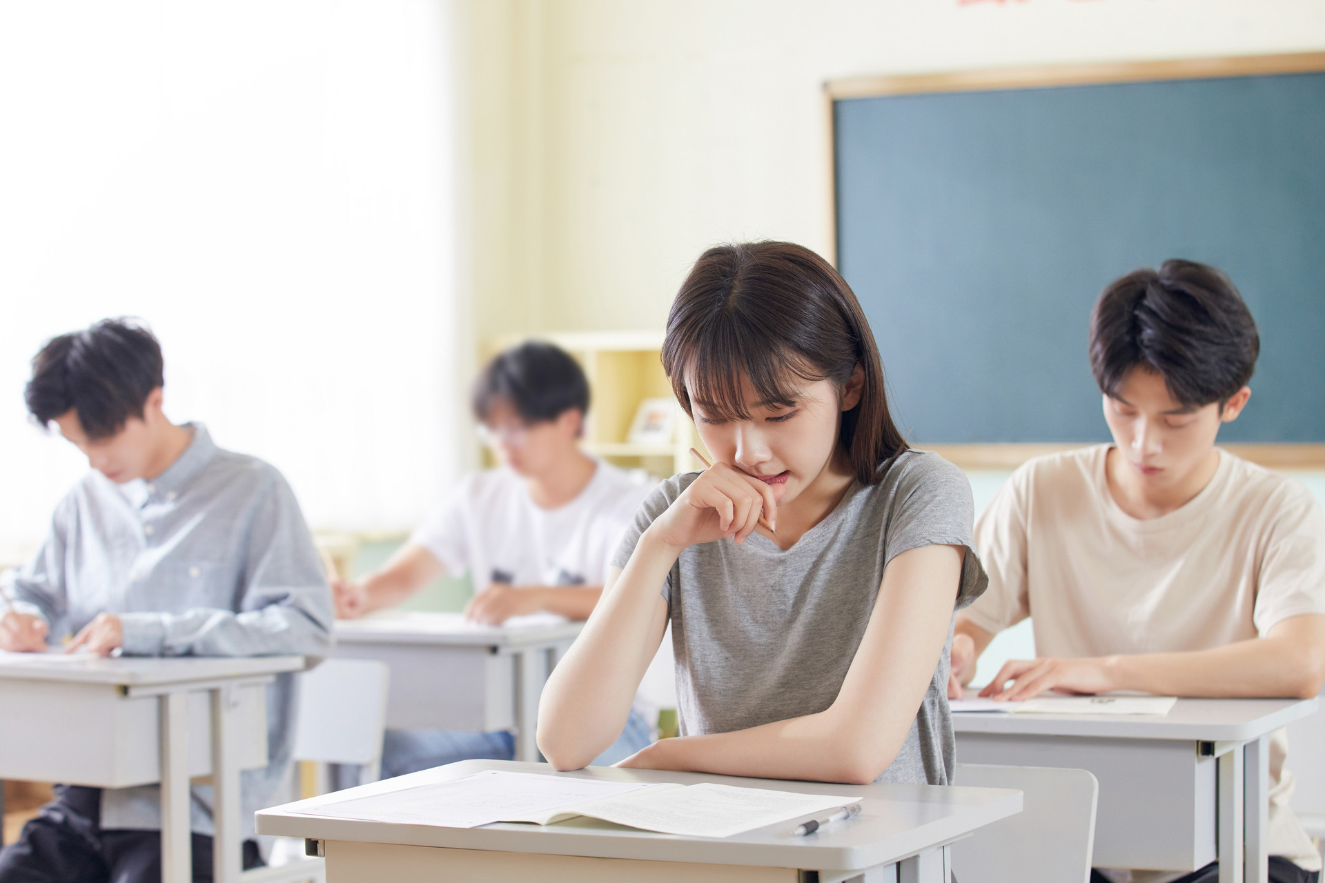 @高中、初中畢業(yè)生，兩封信帶你看國家資助好政策