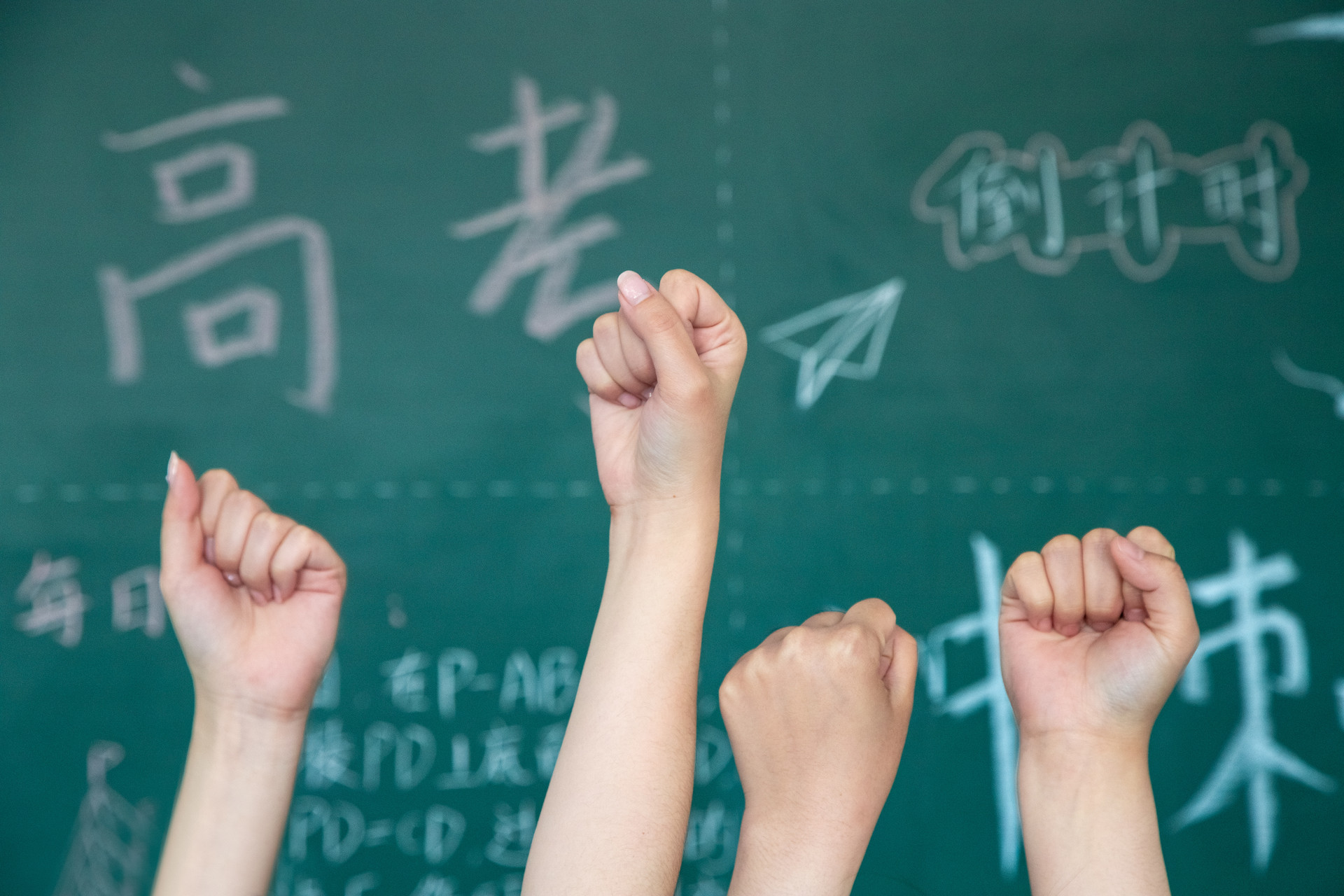 怎樣表揚(yáng)，才最能引導(dǎo)孩子成長？